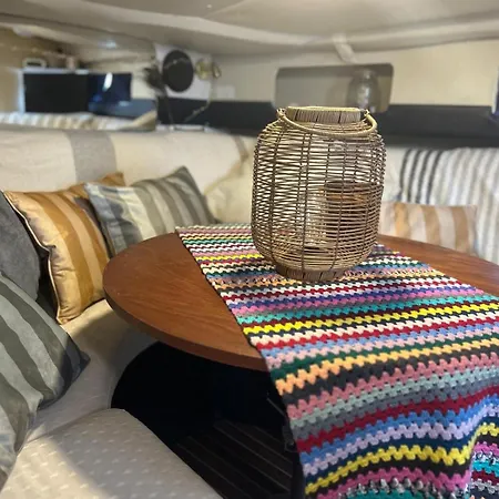 Le Duplex Des Marinas, Mini Yacht Bådhotel Deauville
